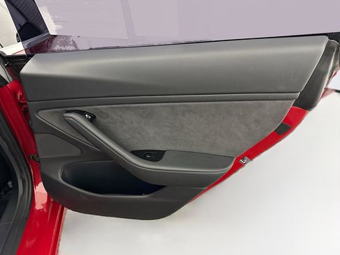 Used 2018 Tesla Model 3 Long Range image 30