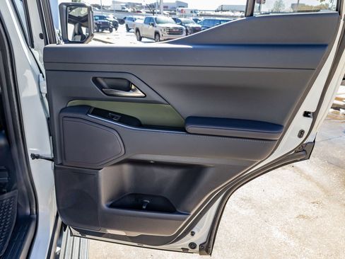 Used 2025 Lexus GX 550 550 Overtrail image 39