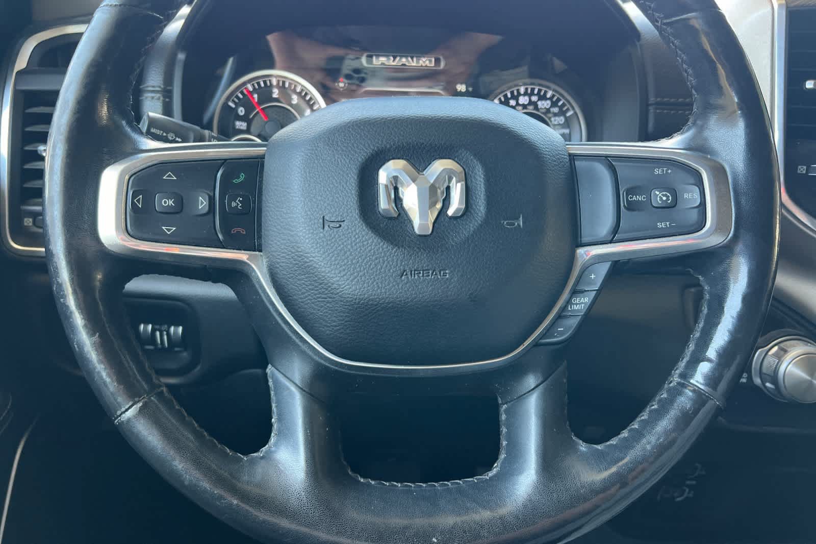 Used 2019 RAM 1500 Laramie AWD/4WD image 25