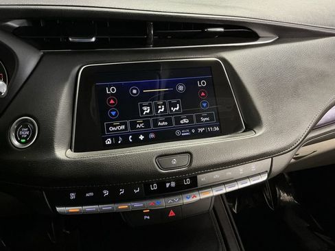Used 2023 Cadillac XT4 Luxury AWD/4WD image 22