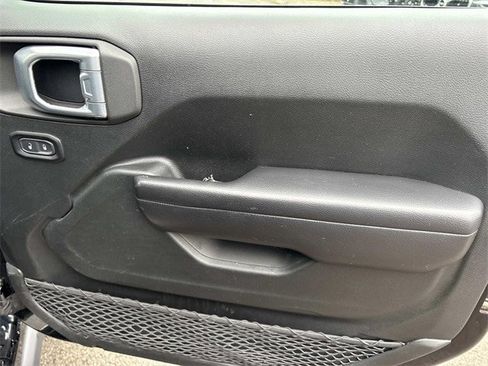 Used 2020 Jeep Wrangler Unlimited Rubicon image 21