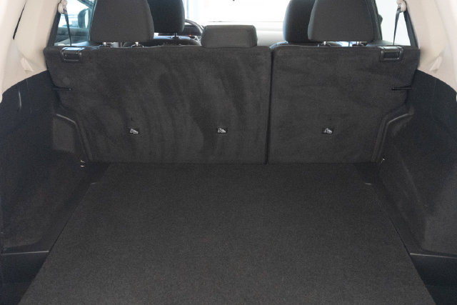 Used 2025 Nissan Rogue SV FWD image 10