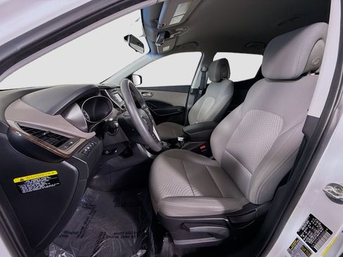 Used 2017 Hyundai Santa Fe Sport image 21