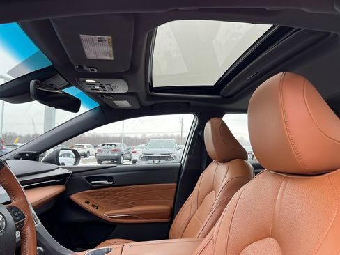 Used 2020 Toyota Avalon Limited w/ Advanced Safety Package image 26