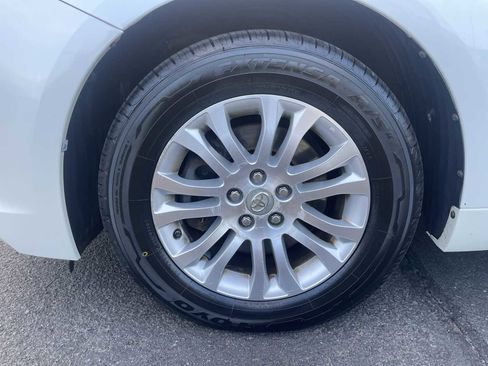 Used 2017 Toyota Sienna XLE Premium image 19