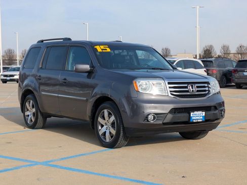 Used 2015 Honda Pilot Touring image 4
