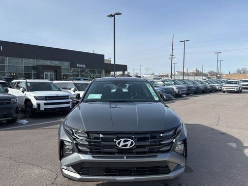 New 2026 Hyundai Tucson Blue SE w/ Tow & Go Package image 2