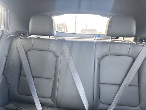 Used 2025 Buick Envista Sport Touring image 17