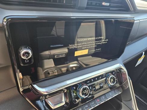 New 2026 GMC Sierra 2500 Denali w/ Technology Package AWD/4WD image 12