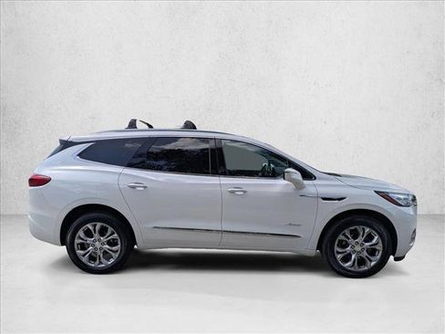 Used 2021 Buick Enclave Avenir w/ LPO, Floor Liner Package AWD/4WD image 4