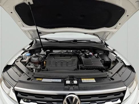Used 2021 Volkswagen Tiguan SE R-Line w/ 3rd Row Seat Package image 10
