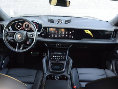 Used 2024 Porsche Cayenne Turbo GT image 12