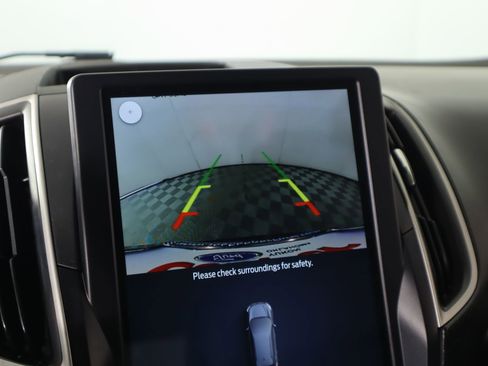 Used 2023 Ford Edge SEL image 6