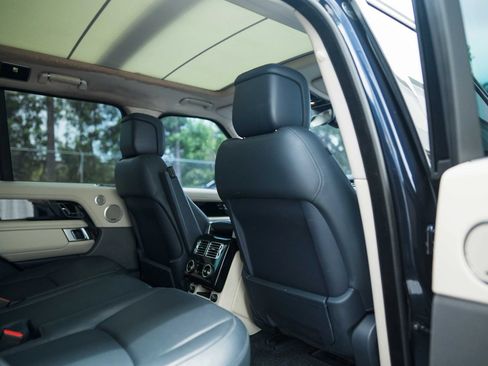 Used 2018 Land Rover Range Rover Supercharged AWD/4WD image 26