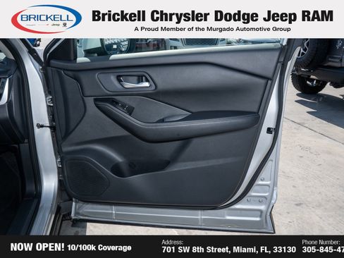 Used 2025 Nissan Rogue SV image 13