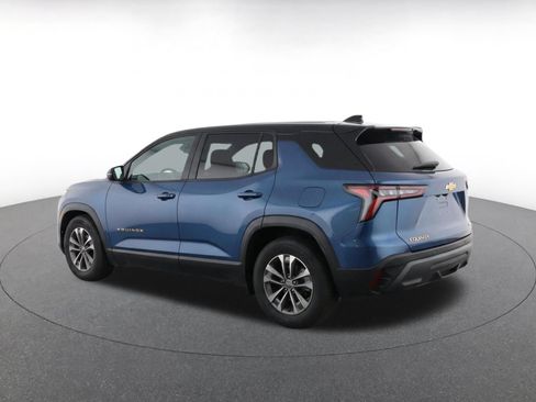 Used 2025 Chevrolet Equinox LT FWD image 7