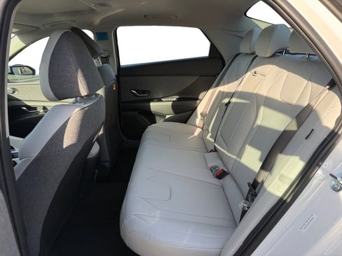 New 2026 Hyundai Elantra Limited image 16