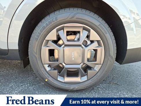 New 2026 Kia Carnival SX image 5