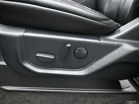 Used 2019 Ford F150 XLT w/ Equipment Group 302A Luxury AWD/4WD image 10