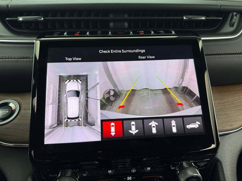 New 2025 Jeep Grand Cherokee Summit image 34