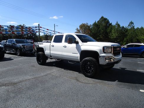 Used 2017 GMC Sierra 1500 SLE image 7