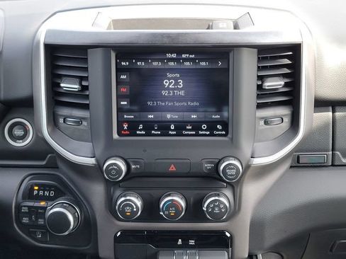 Used 2020 RAM 1500 Big Horn AWD/4WD image 18