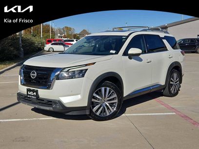 Used 2022 Nissan Pathfinder Platinum w/ Cargo Package