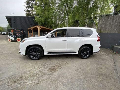 Used 2020 Lexus GX 460 Premium AWD/4WD image 3