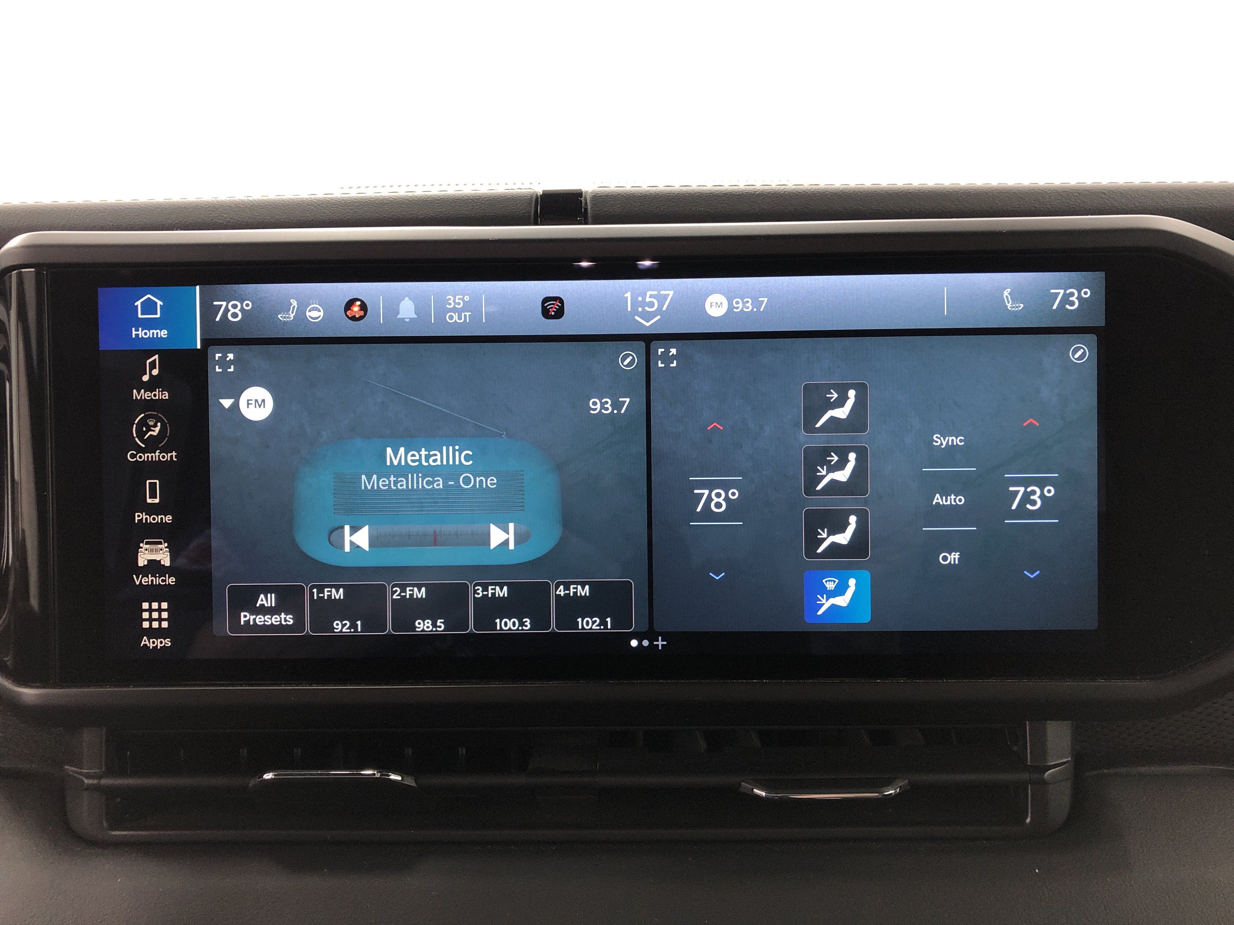 Certified 2024 Jeep Wrangler Unlimited Rubicon w/ Convenience Group AWD/4WD image 25