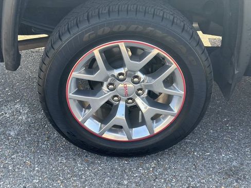 Used 2017 GMC Sierra 1500 SLT w/ SLT Premium Package AWD/4WD image 5