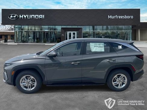 New 2026 Hyundai Tucson SE FWD image 2