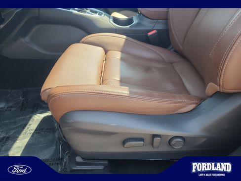 Used 2022 Subaru Outback Touring XT AWD/4WD image 14