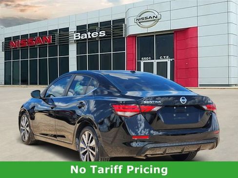 Used 2020 Nissan Sentra SV w/ SV Premium Package FWD image 5