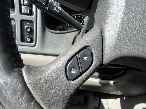 Used 2006 Chevrolet Avalanche LT image 11