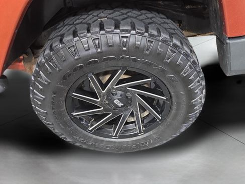 Used 2009 Jeep Wrangler Unlimited Sahara w/ Mopar Chrome Edition Group image 19