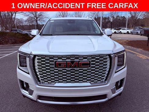 Used 2023 GMC Yukon Denali image 2