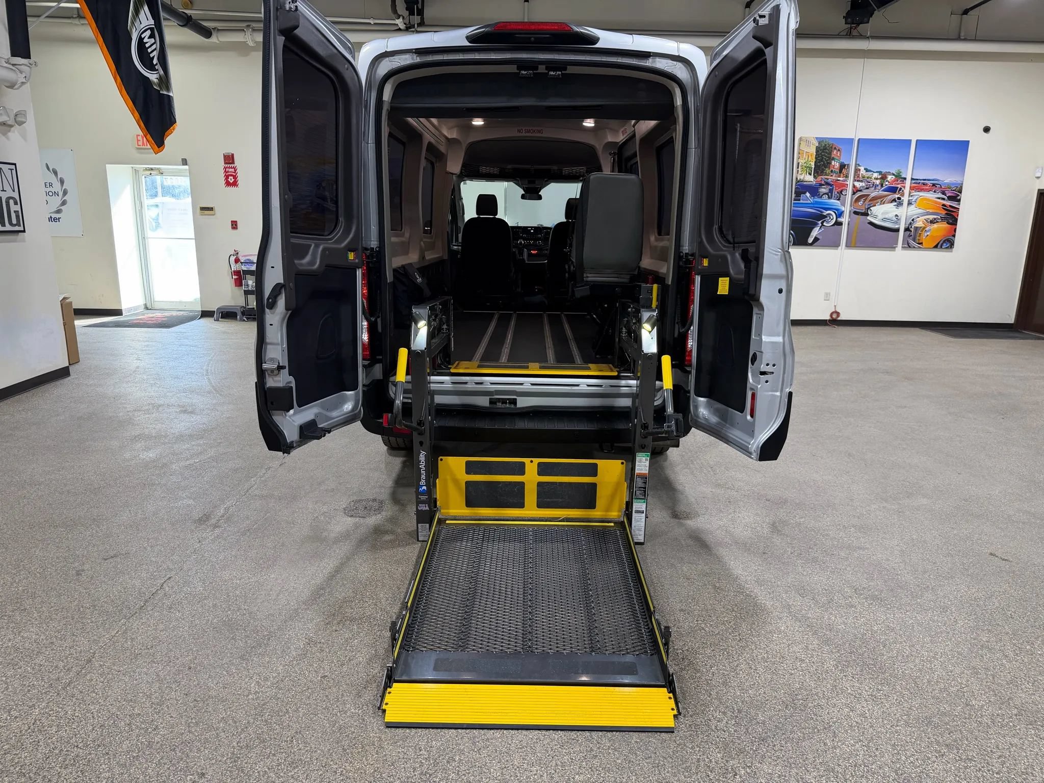 Used 2020 Ford Transit 250 Medium Roof RWD image 48