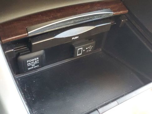 Used 2020 Acura TLX w/ Technology Package image 33