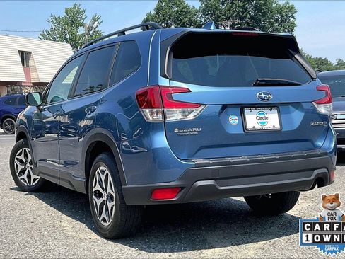 Certified 2023 Subaru Forester Premium AWD/4WD image 13