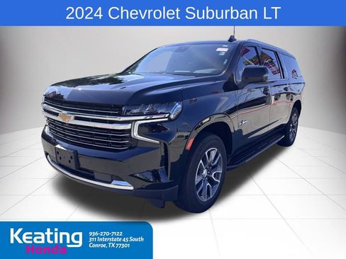Used 2024 Chevrolet Suburban LT w/ LT Signature Package AWD/4WD image 2