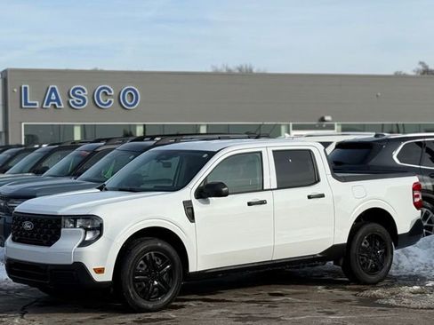 Certified 2025 Ford Maverick XL w/ Equipment Group 101A image 1