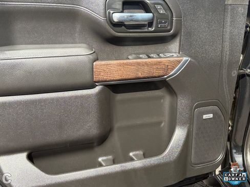 Used 2021 GMC Sierra 2500 Denali w/ Denali Black Diamond Edition AWD/4WD image 16