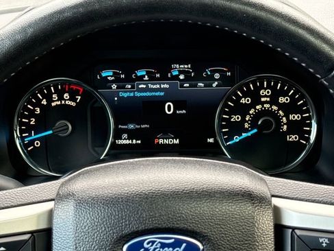 Used 2017 Ford F150 Lariat w/ Equipment Group 502A Luxury image 17