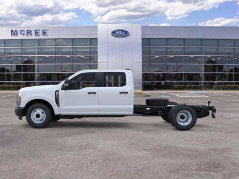 New 2026 Ford F350 XL RWD image 3