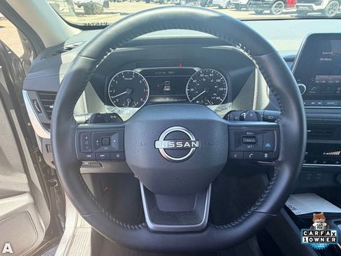 Used 2025 Nissan Rogue SV AWD/4WD image 20