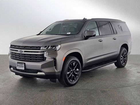Used 2021 Chevrolet Suburban LT w/ Rear Media and Nav Package AWD/4WD image 7