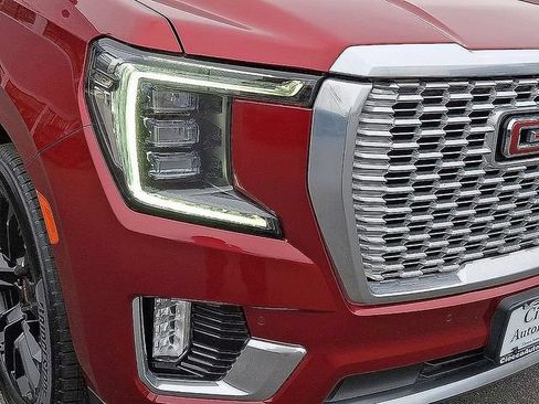 Used 2022 GMC Yukon Denali AWD/4WD image 16
