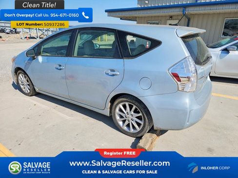 Used 2012 Toyota Prius V Five image 3