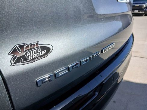 New 2026 GMC Acadia Denali Ultimate w/ LPO, Floor Liner Package AWD/4WD image 37