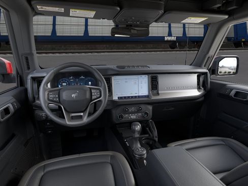 New 2026 Ford Bronco Outer Banks w/ Sasquatch Package AWD/4WD image 9